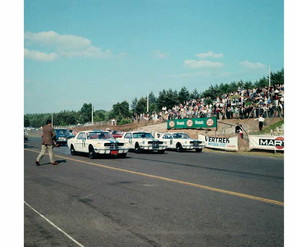Racing Mustangs - An International Photographic History 1964-1986 (Steve Holmes)