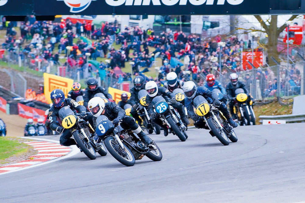 Racing Classic Motorcycles - First you have to finish (Andy Reynolds) (9781787114814)