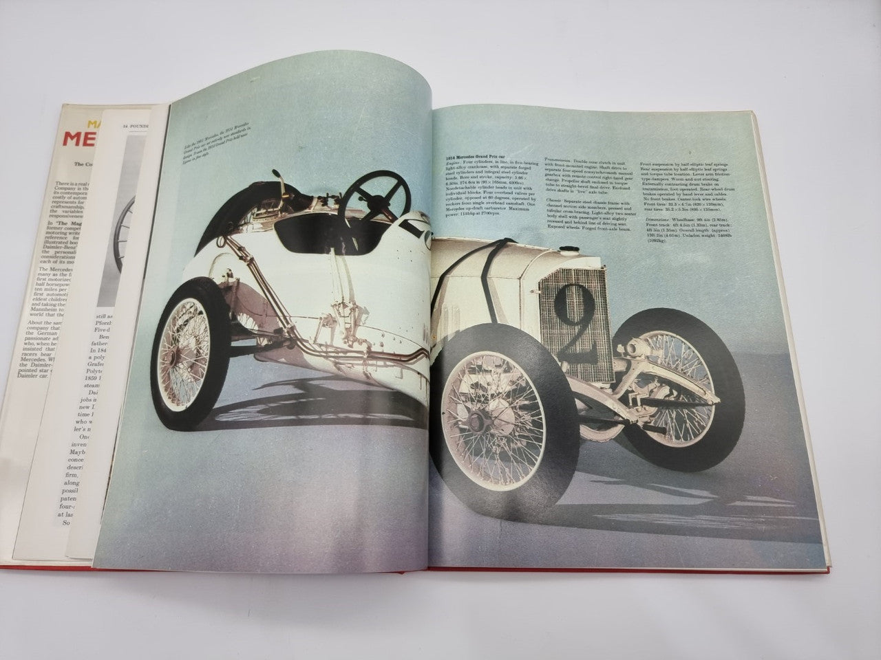 Magnificent Mercedes The Complete History Of The Marque (Graham Robson, 1988)