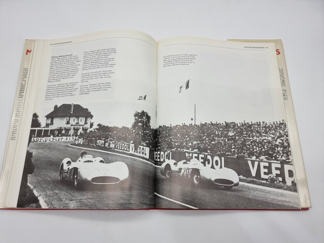 Magnificent Mercedes The Complete History Of The Marque (Graham Robson, 1988)