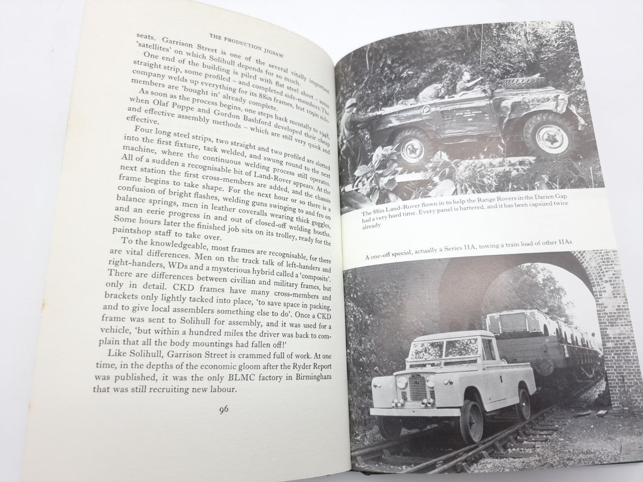 The Land Rover - Workhorse of the World (Graham Robson, 1977)