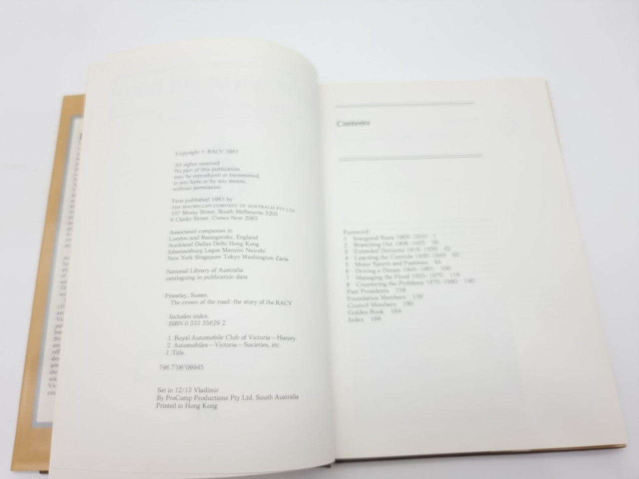 The Crown Of The Road The Story of The RACV (Susan Priestley, 1983)