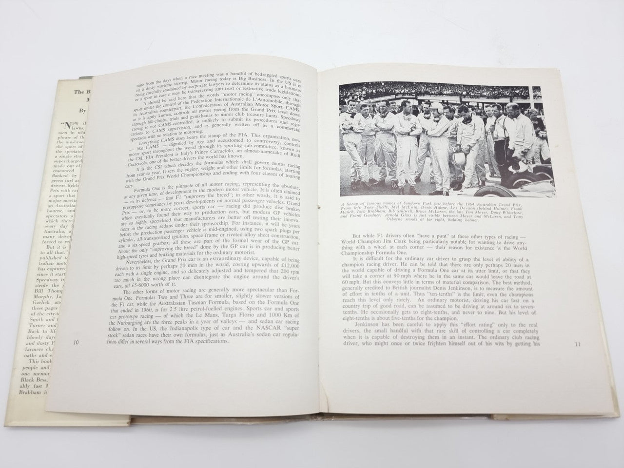 The Book of Australian Motor Racing (W. P. Tuckey)