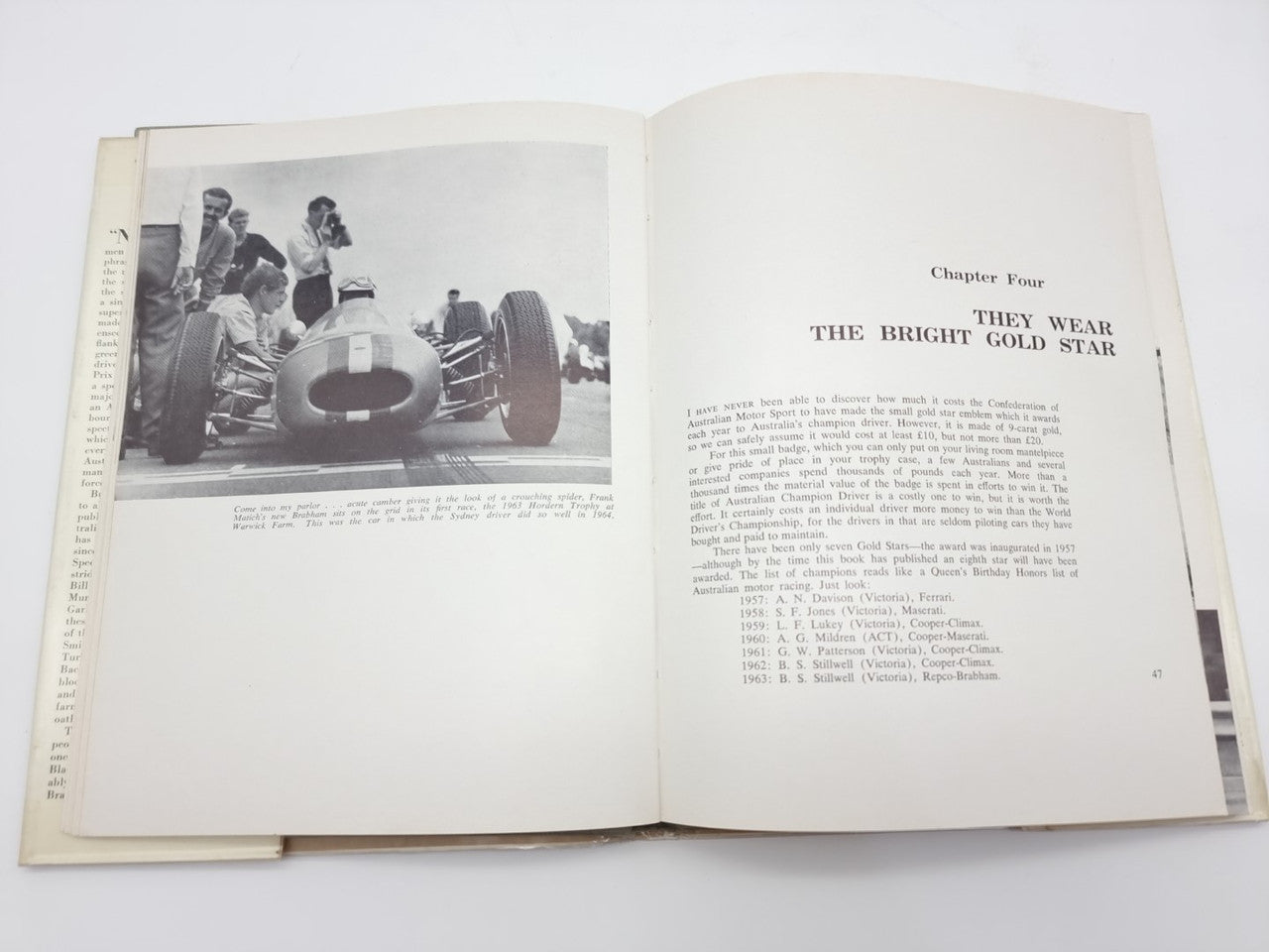 The Book of Australian Motor Racing (W. P. Tuckey)