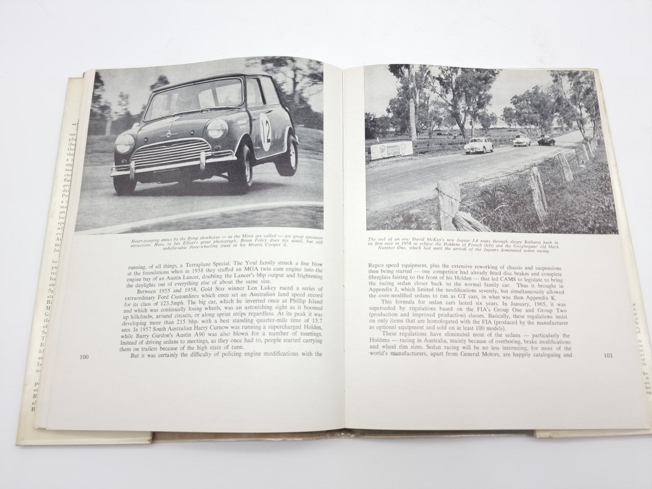 The Book of Australian Motor Racing (W. P. Tuckey)