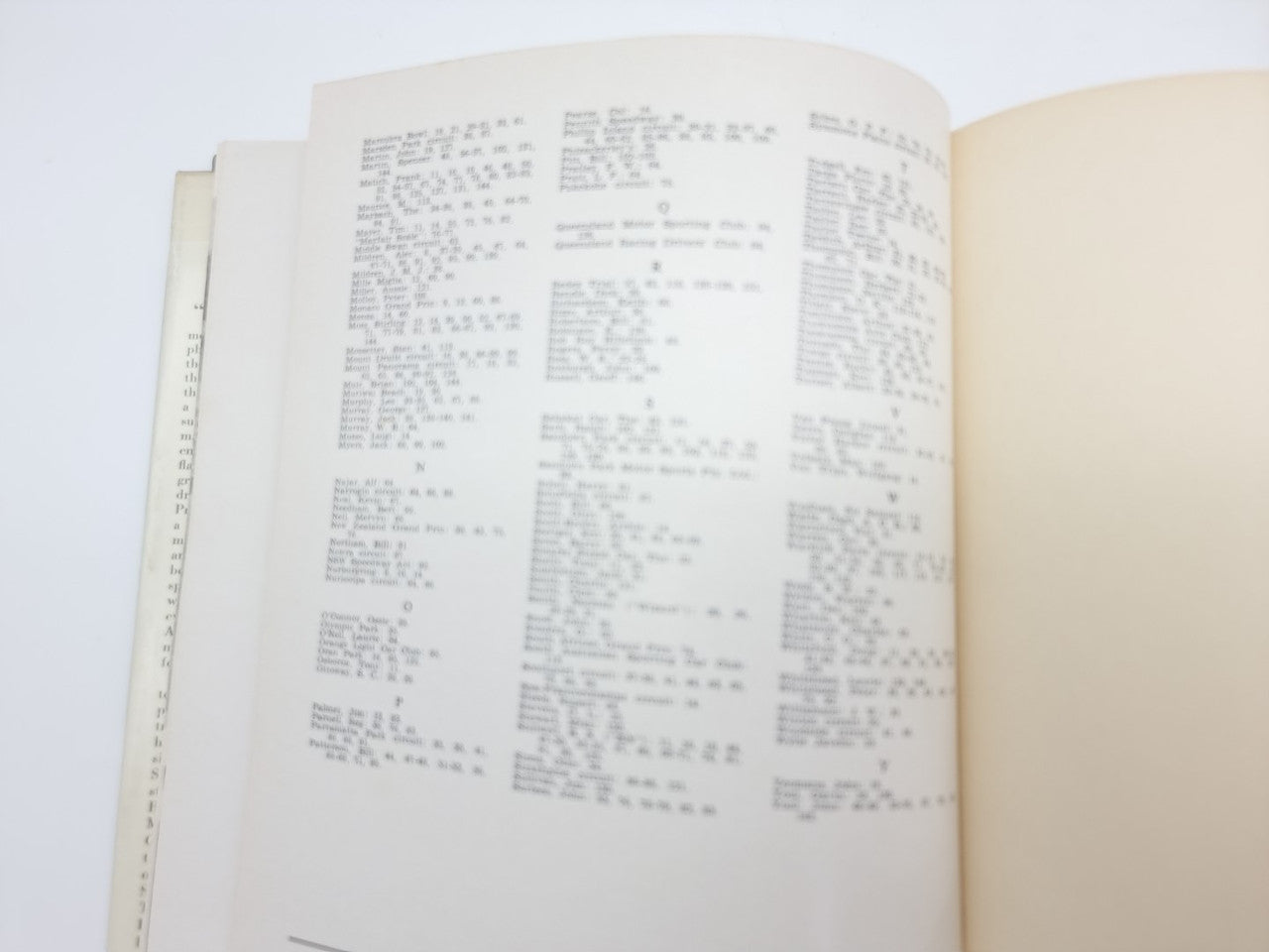 The Book of Australian Motor Racing (W. P. Tuckey)