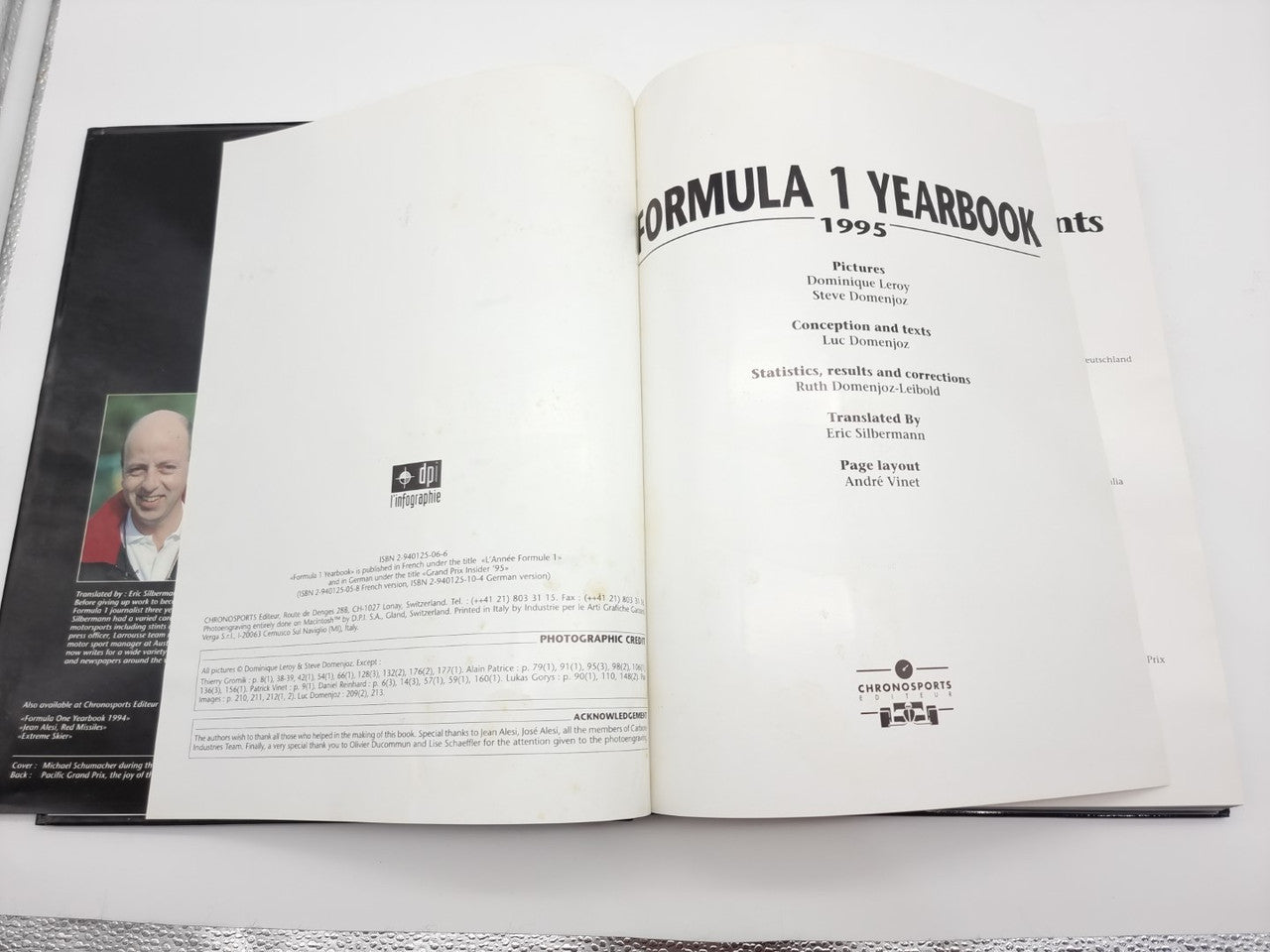 Formula 1 Yearbook 1995 open book showing title and contributors pages
