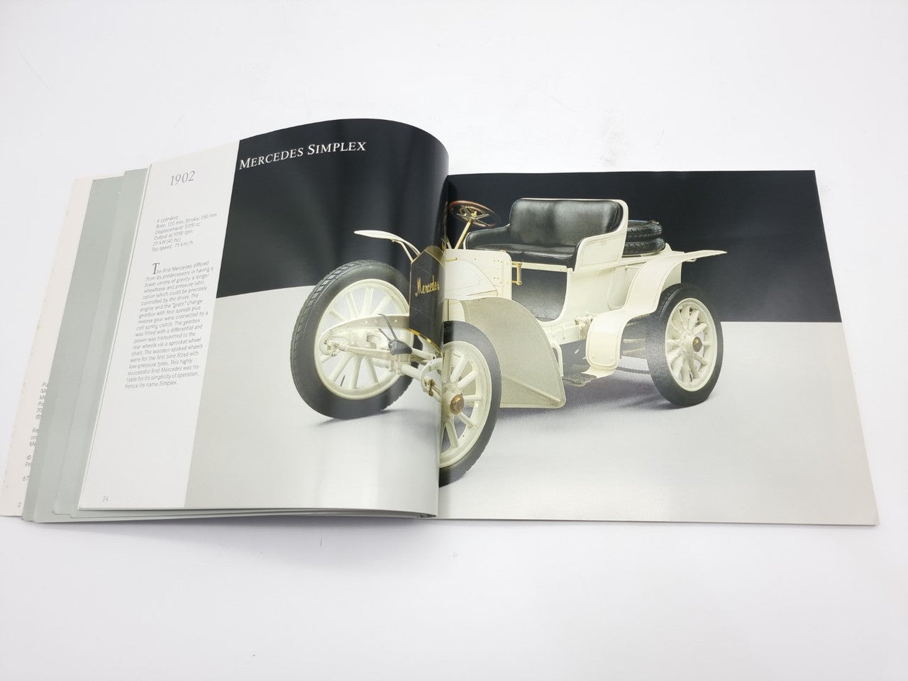 Mercedes Benz Museum (Published by Mercedes-Benz AG Museum, 1992)