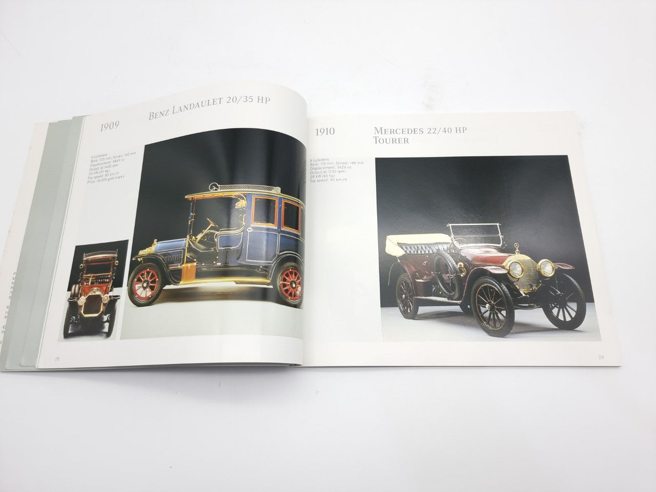 Mercedes Benz Museum (Published by Mercedes-Benz AG Museum, 1992)