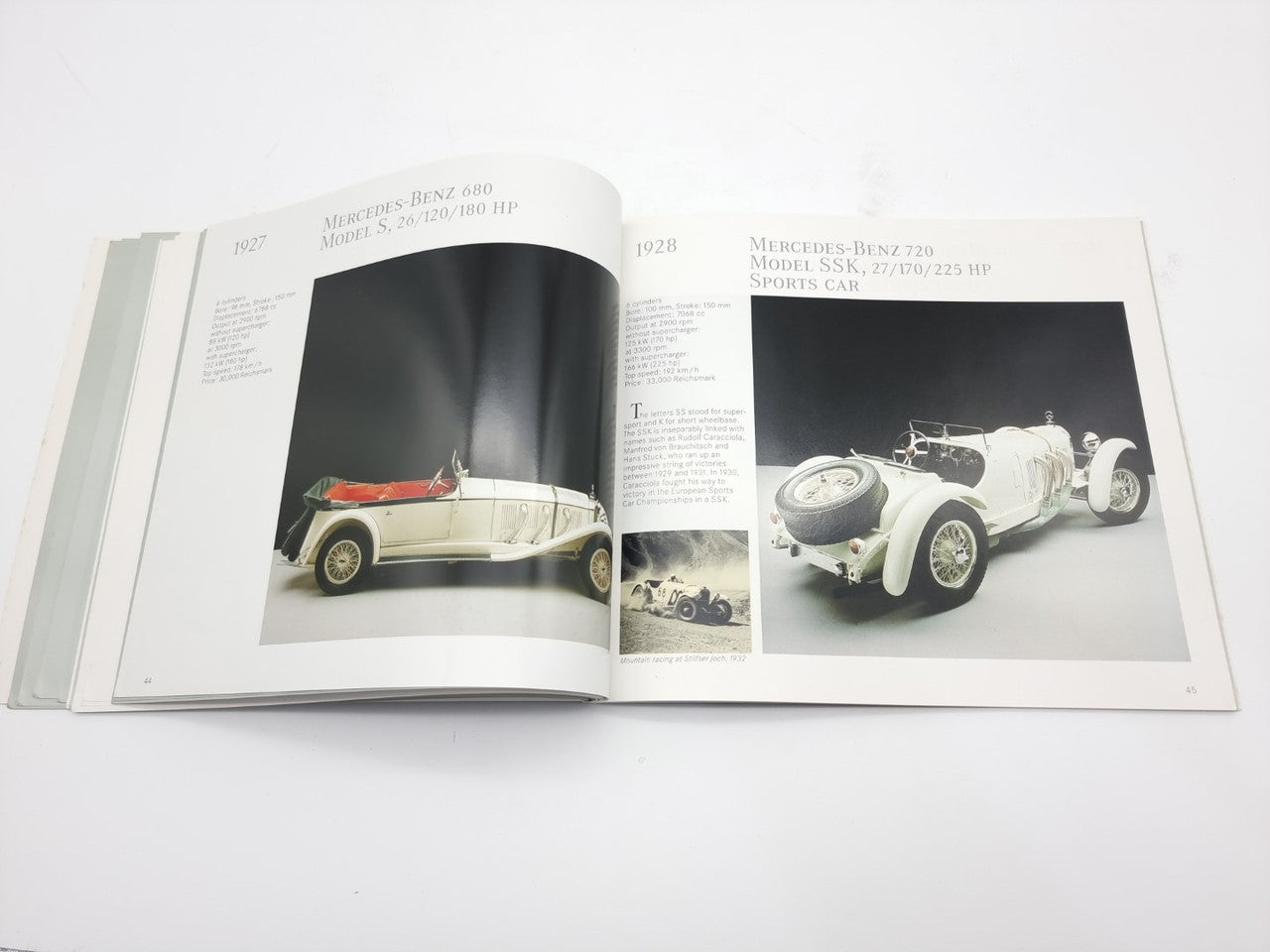 Mercedes Benz Museum (Published by Mercedes-Benz AG Museum, 1992)