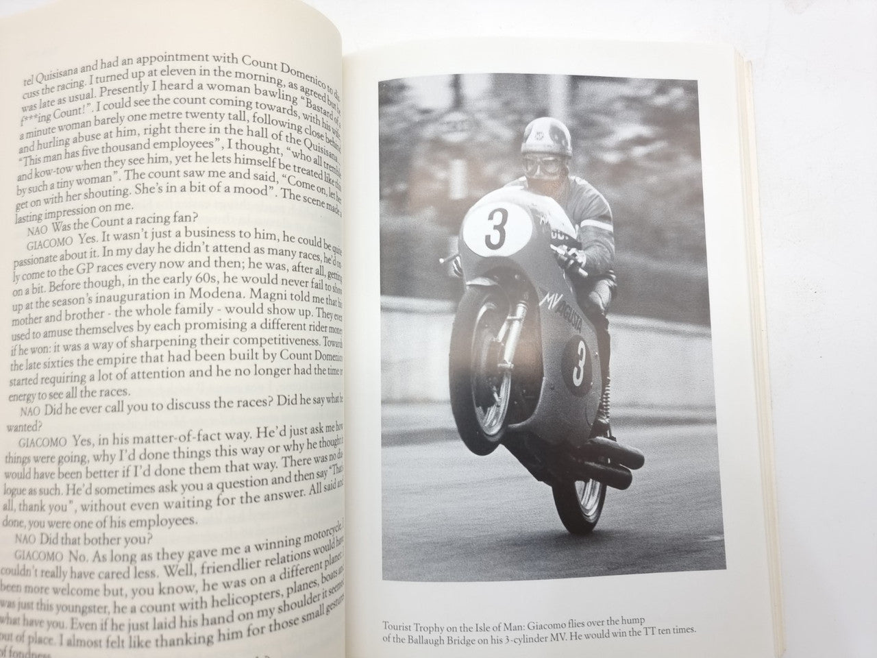 SIGNED Fifteen times - Giacomo Agostini (Giacomo Agostini, Luca Delli Carri, 2006)