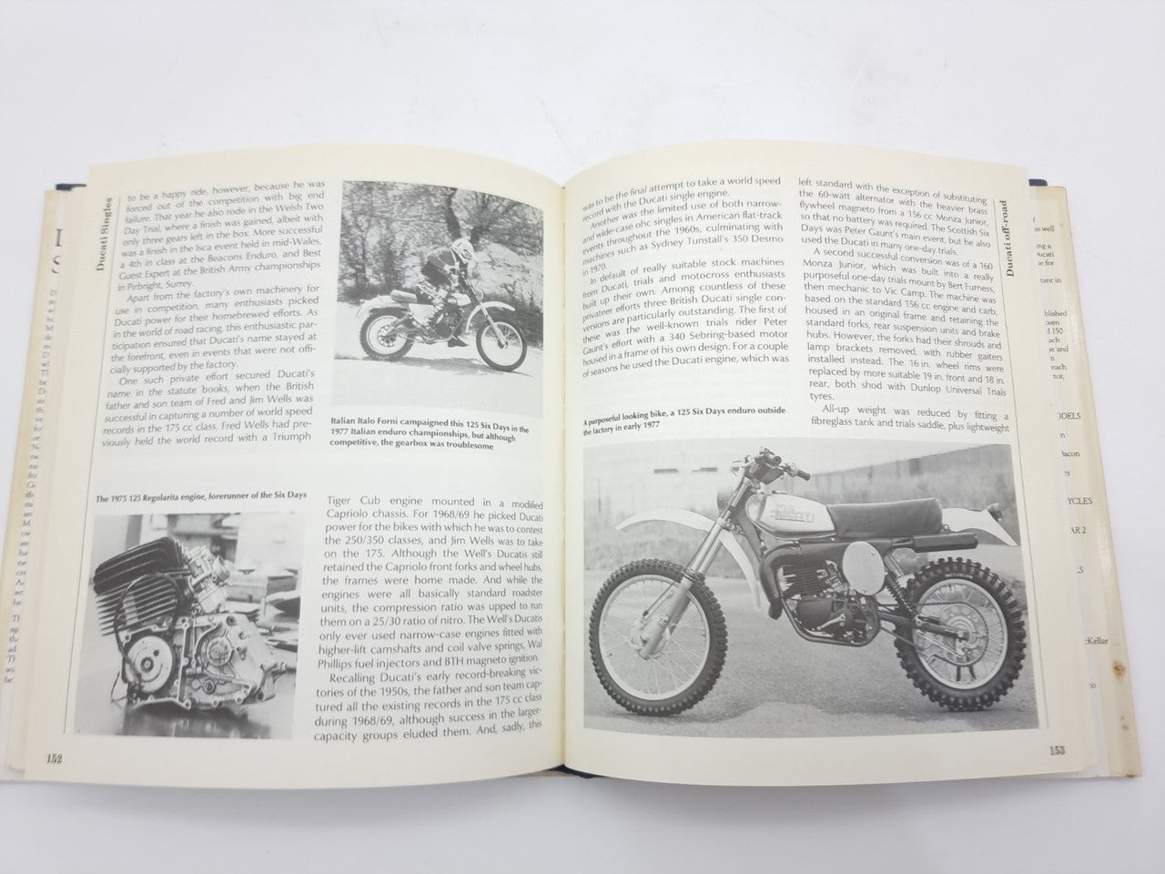 Ducati Singles - All Two- and Four-stroke Single-cylinder Motorcycles Including Mototrans - 1945 Onwards (Mick Walker, 1985)