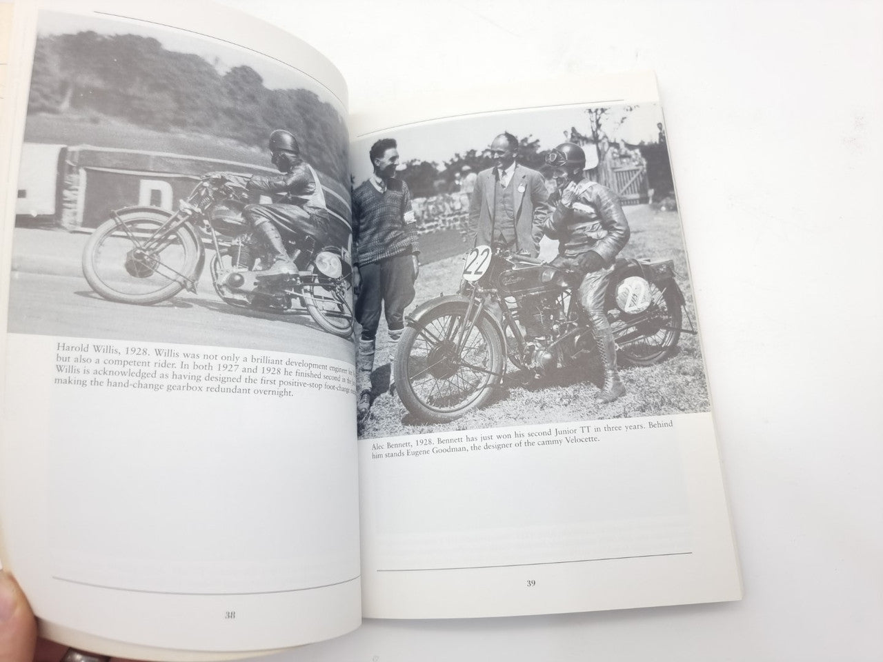 Tourist Trophy in Old Photographs (Bill Snelling, 1994)