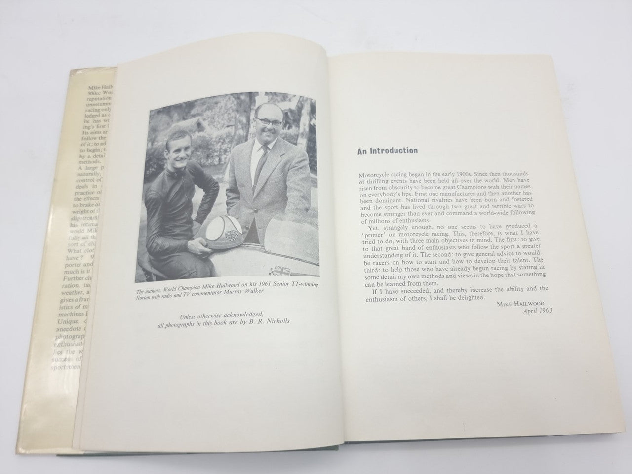 The Art of Motorcycle Racing (Mike Hailwood, Murray Walker, 1963)