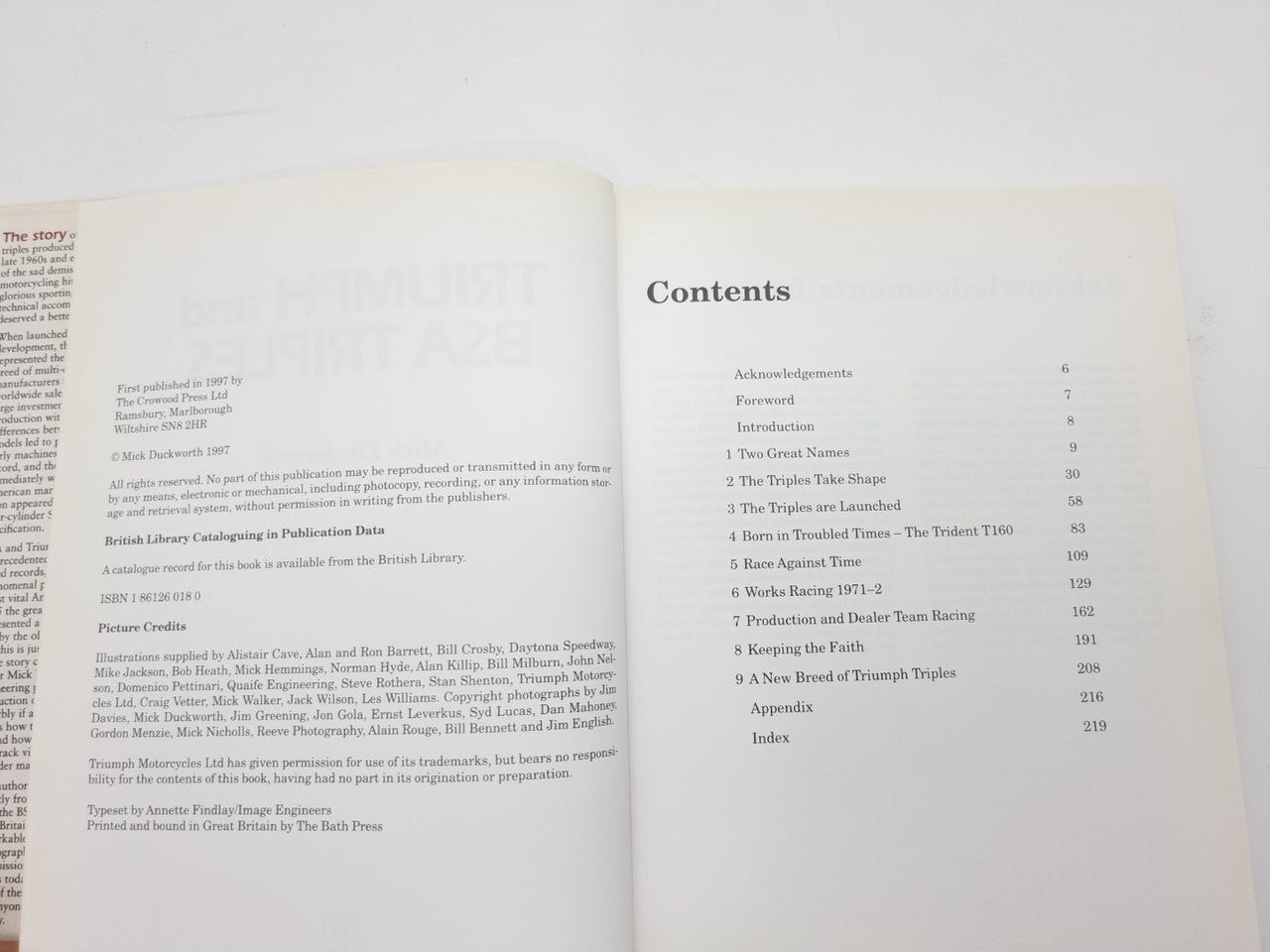 Triumph & BSA Triples Complete Story of the Trident & Rocket 3 (Mick Duckworth, 1997)