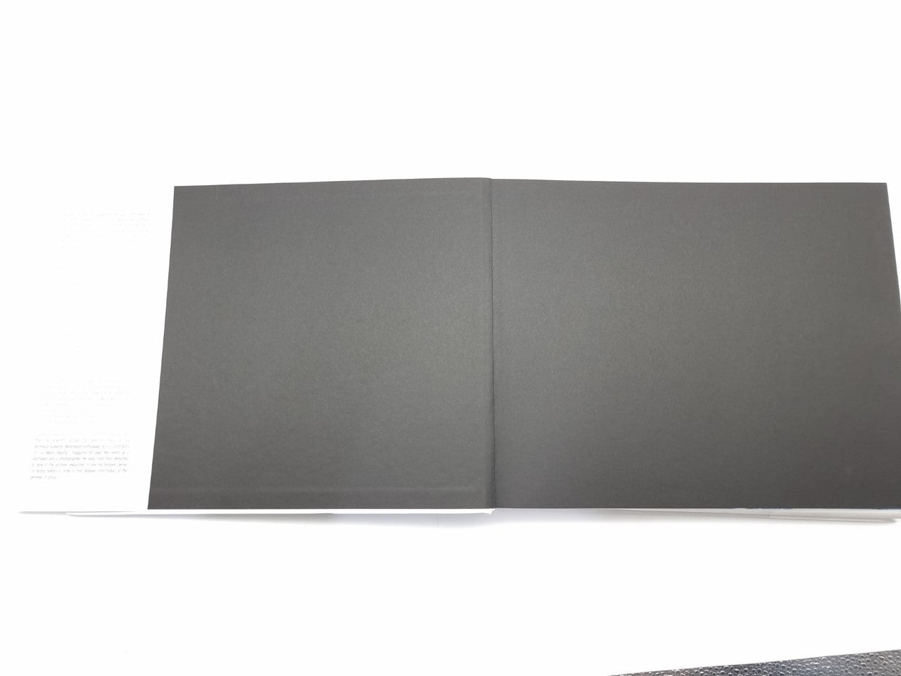 Porsche 956 - Sketches of Performances (Reynald Hezard, 2011, English and French Text)