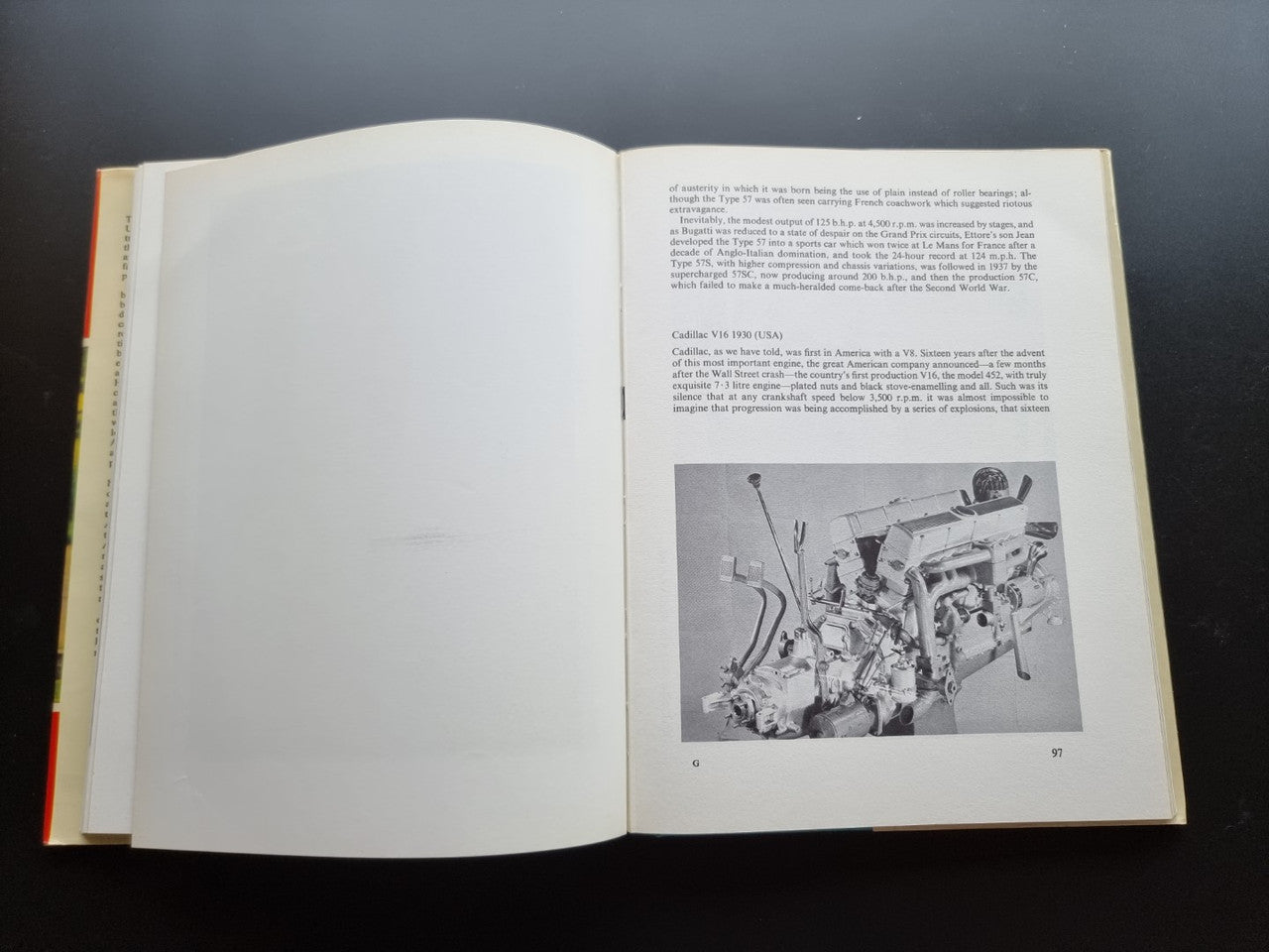 Open book spread with mostly blank left page and a diagram photo on the right.