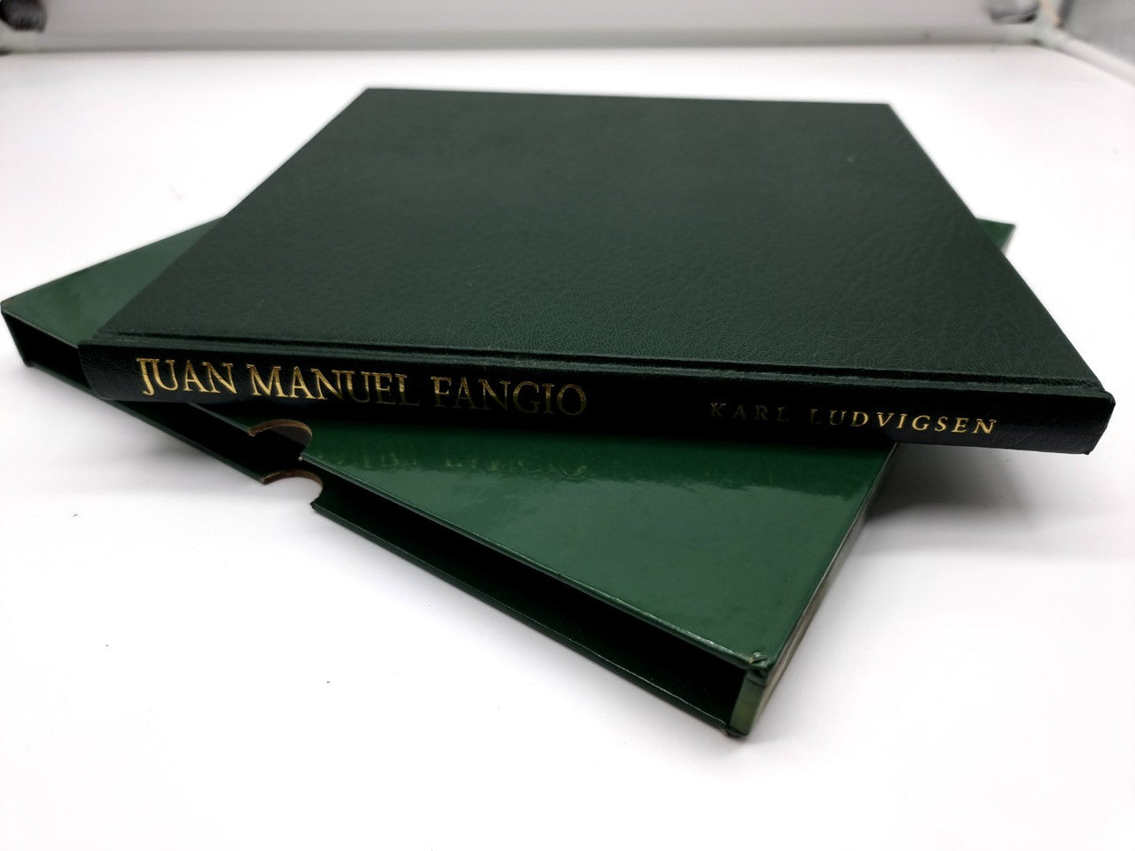 Juan Manuel Fangio (Karl Ludvigsen, leatherbound, limited signed edition)