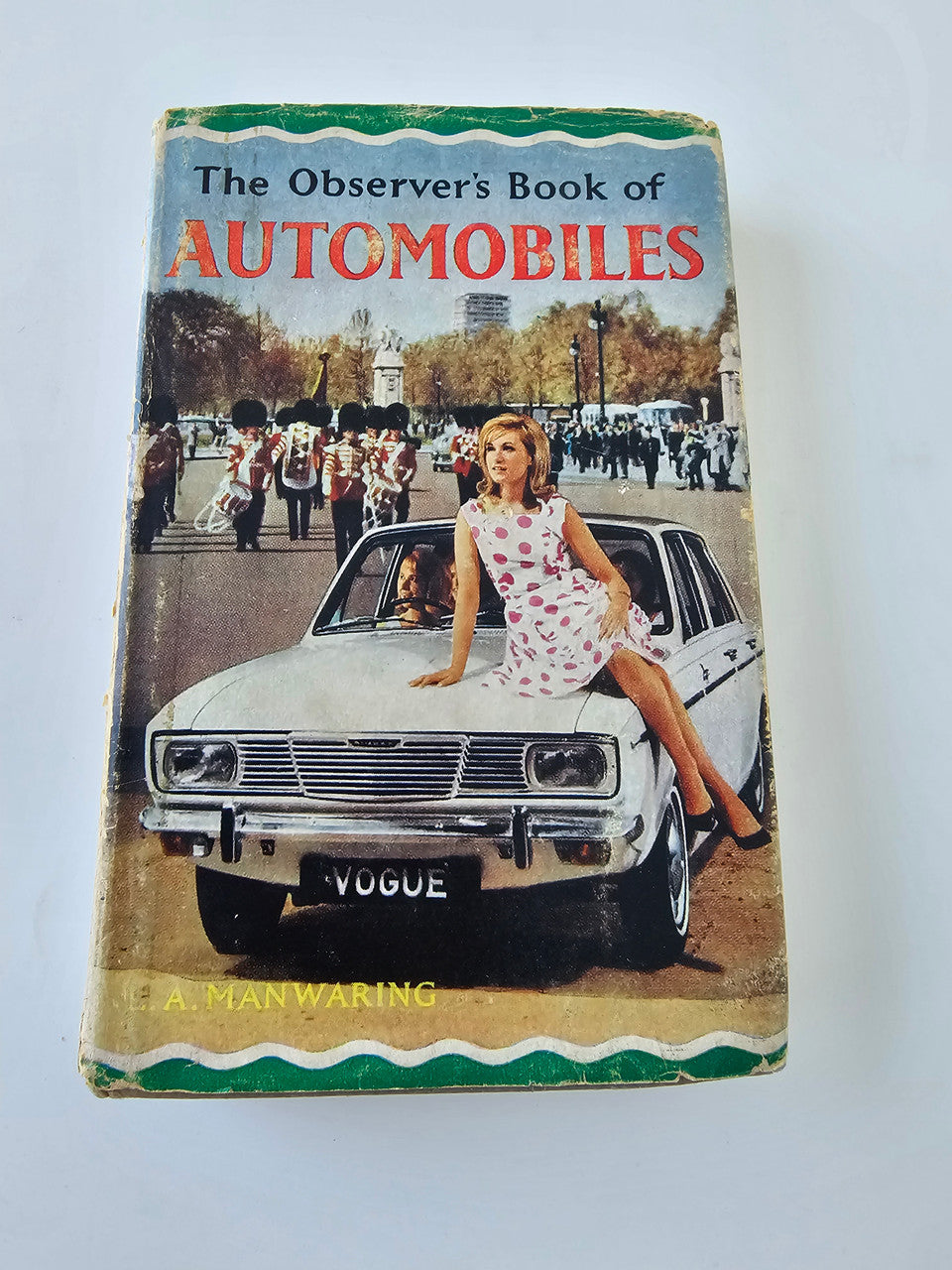 Observer's Book of Automobiles (L.A. Manwaring, 1967)