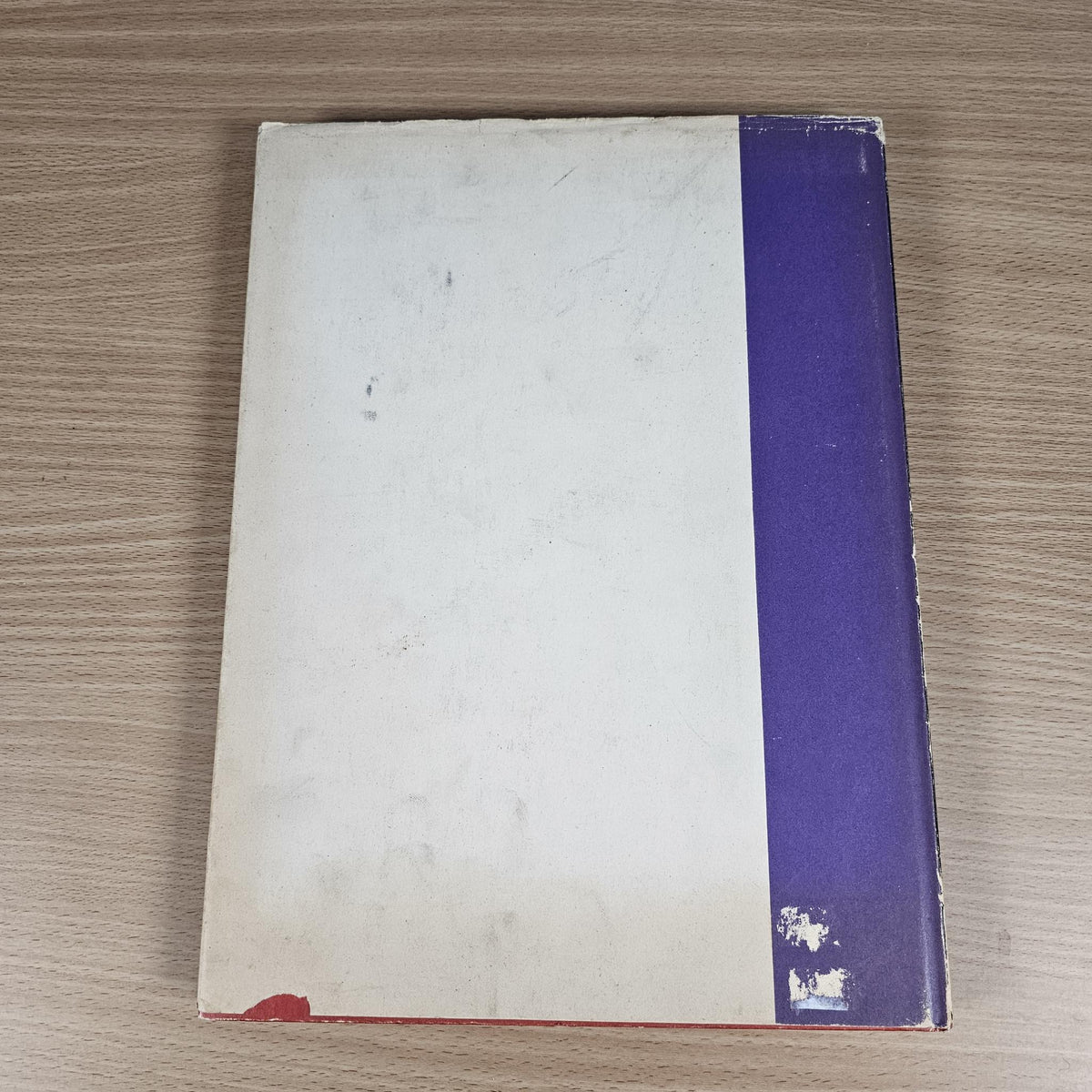 Automobile Year 1958-1959 booklet back cover with purple and white panels