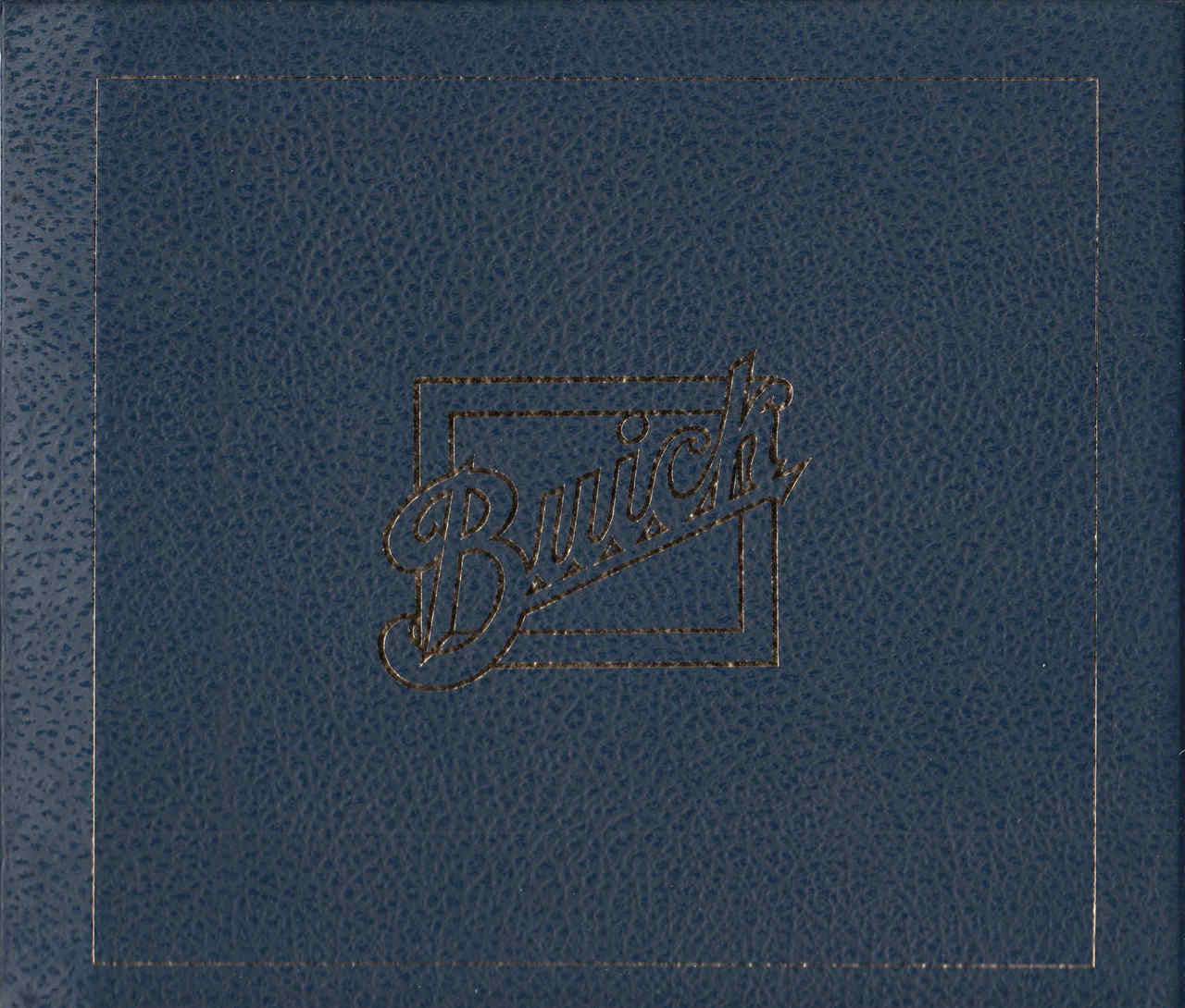 Buick: A Complete History (Slipcased Edition) (9780915038190)