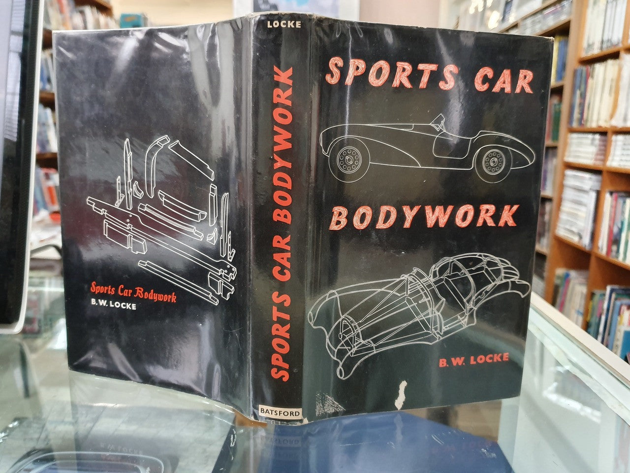 Sports Car Bodywork Construction in Timber, Metal and Plastics (by Locke B. W. 1960) (B000J3SWBM)