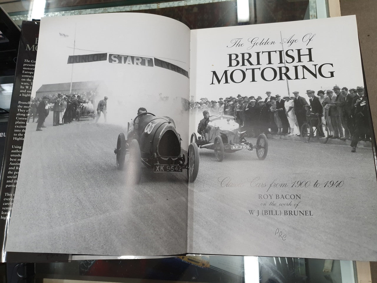 The Golden Age of British Motoring - Classic Cars from 1900 to 1940 (1st Ed 1995, Roy H. Bacon and W. J. Brunell) (9781856483155)