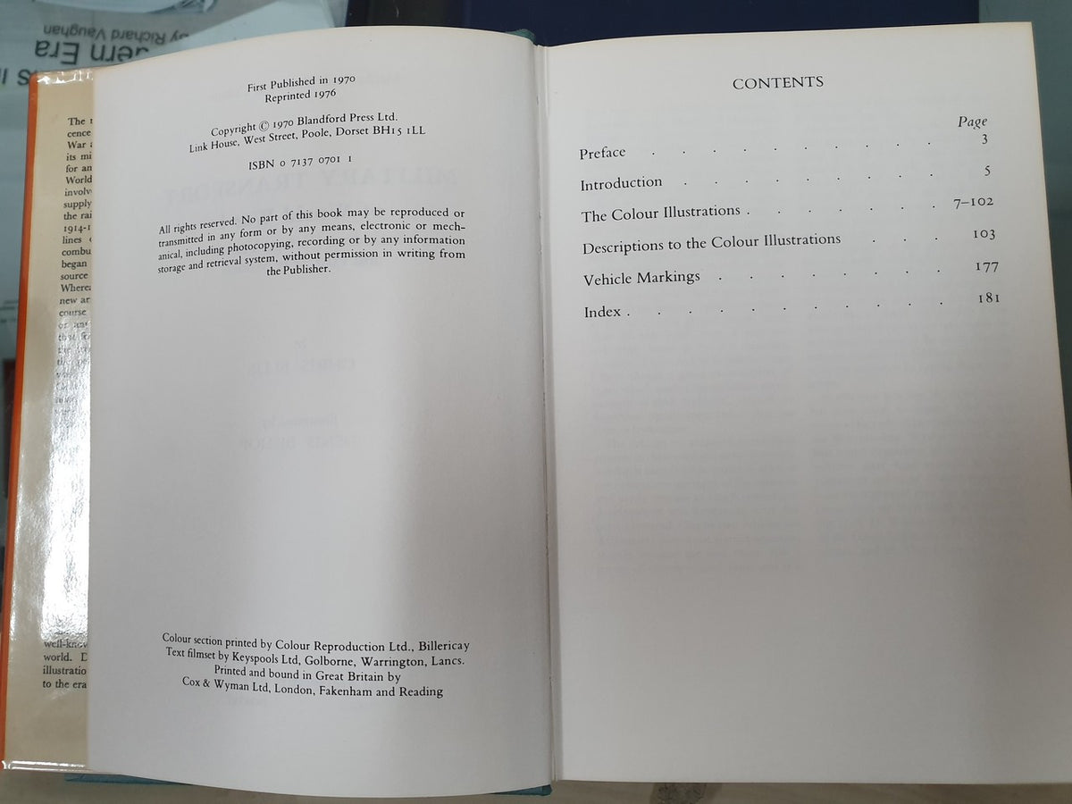 Open book with contents page and introduction text printed in two-page layout