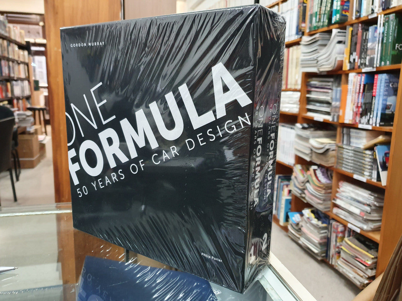 One Formula - 50 years of Car Design (Gordon Murray) (9781907085307)