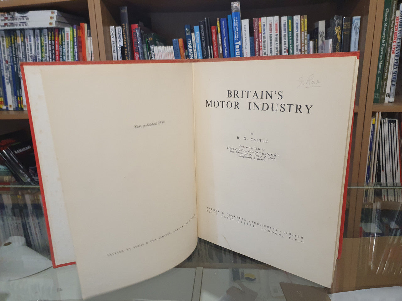 Britain's Motor Industry (H G. Castle, hardcover 1950)