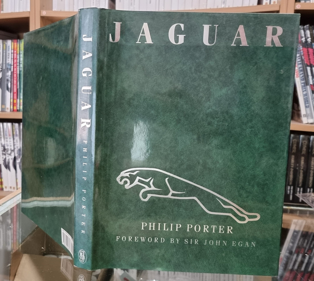 Jaguar - History Of A Classic Marque (Philip Porter 1988)