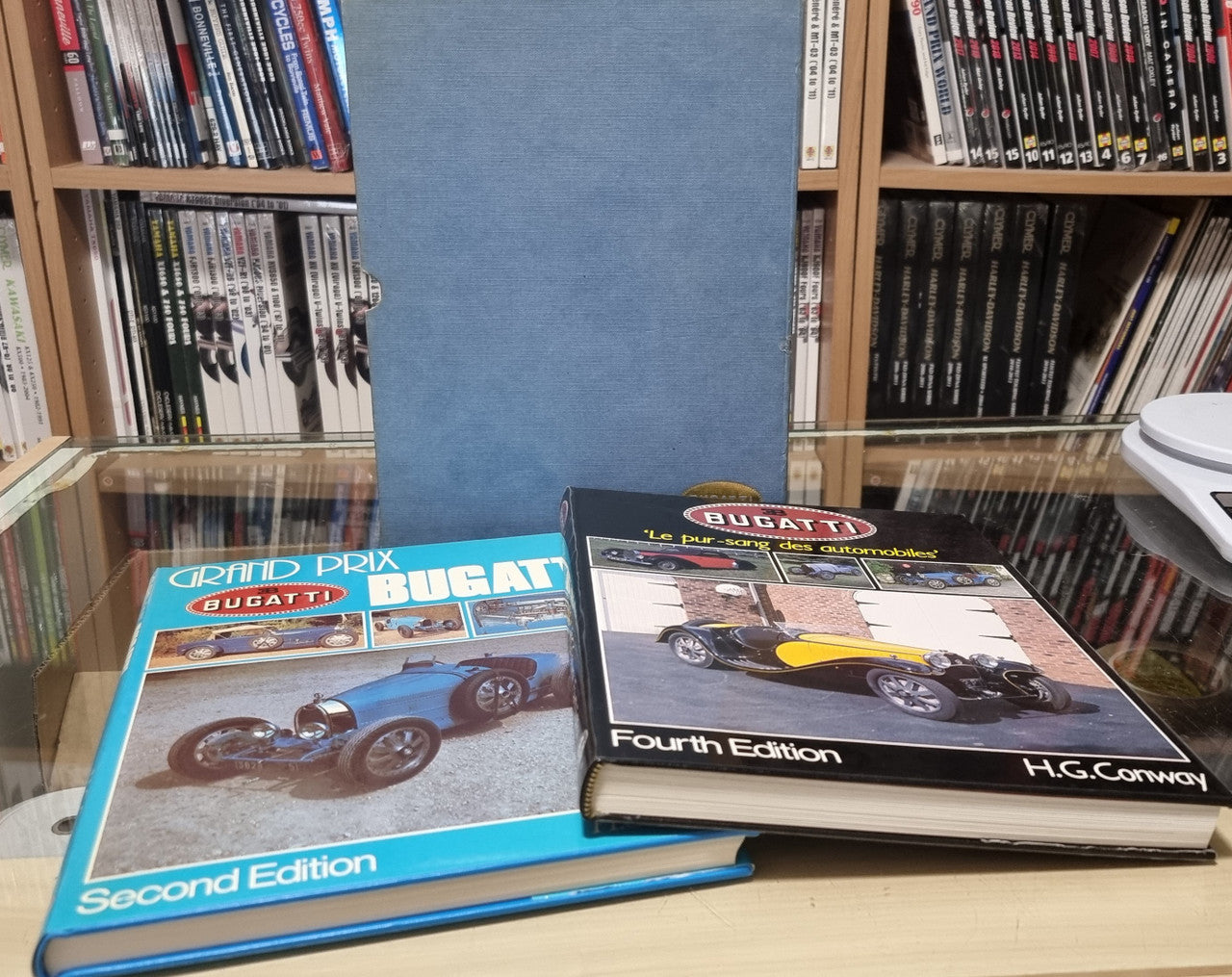 Grand Prix Bugatti & Bugatti Le pur-sang des Automobiles (H.G.Conway)