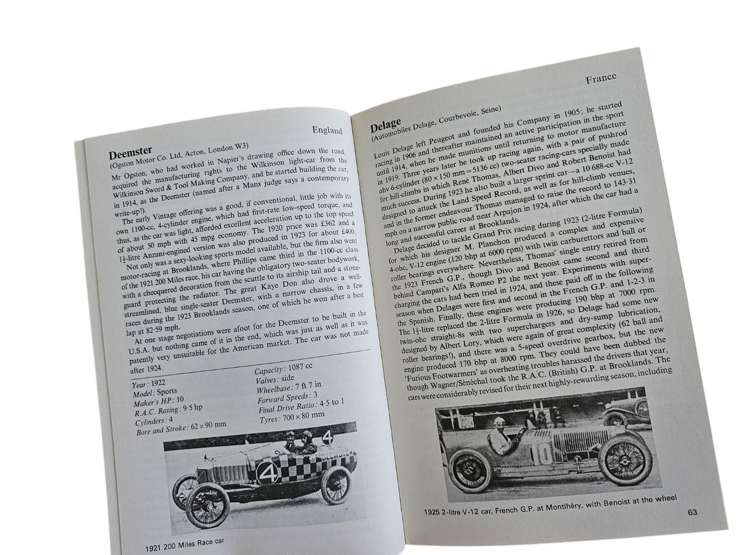 Open pages of Automoto Bookshop The Batsford Guide to Vintage Sports & Racing Cars featuring classic car history.