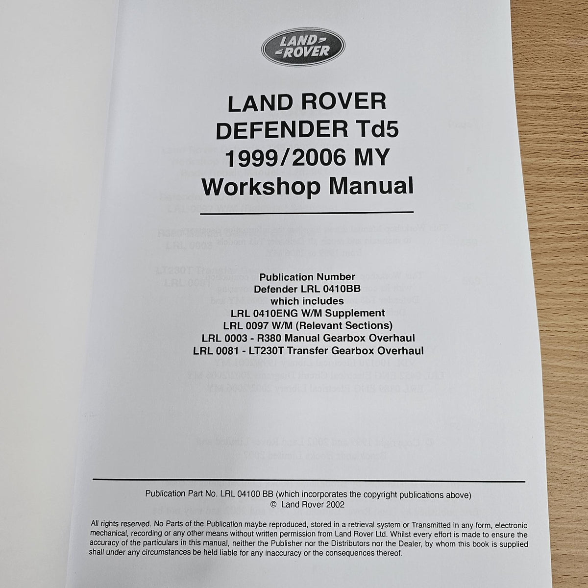 Land Rover Defender Td5 1999/2006 workshop manual title page with publication details